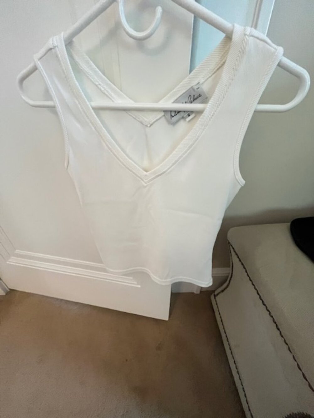 Women's Daniel  & Rebecca V Neck White Sleeveless Shell